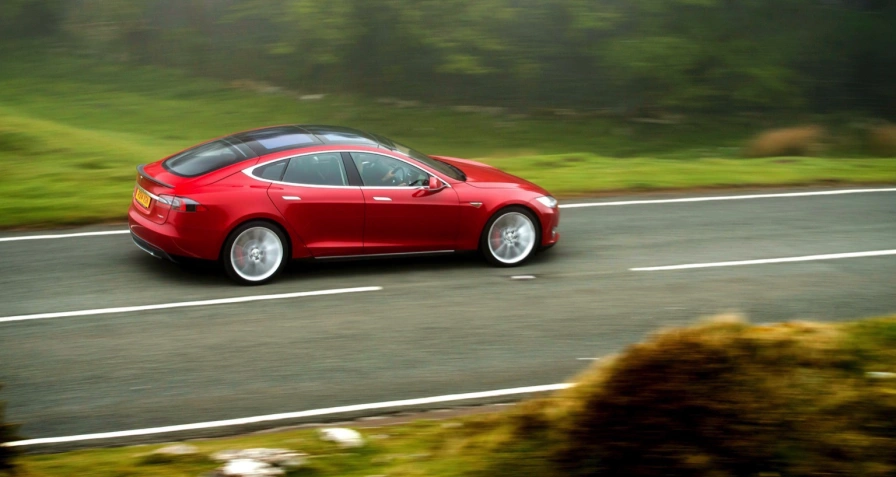 Tesla Model S P90D