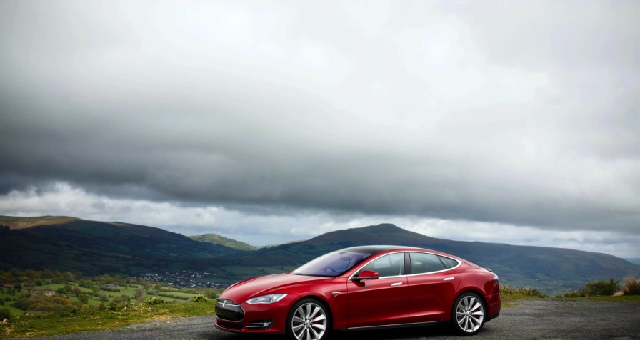 Tesla Model S P90DL