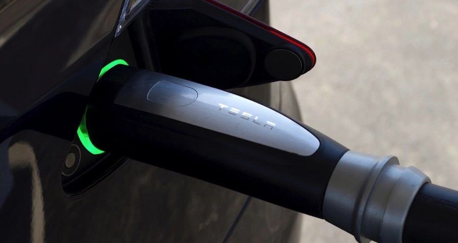 Tesla Model S P90DL