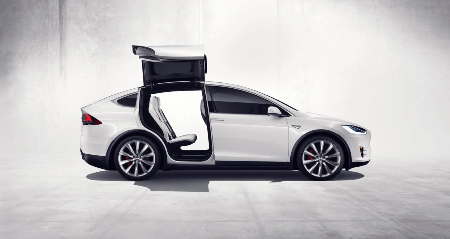 Tesla Model X 90D