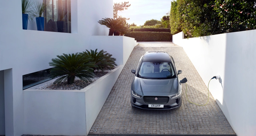 Jaguar I-Pace EV400