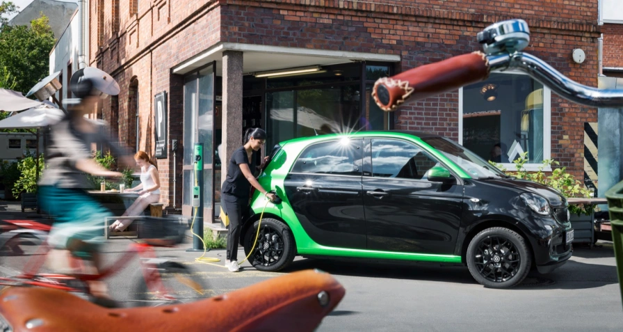 Smart EQ forfour
