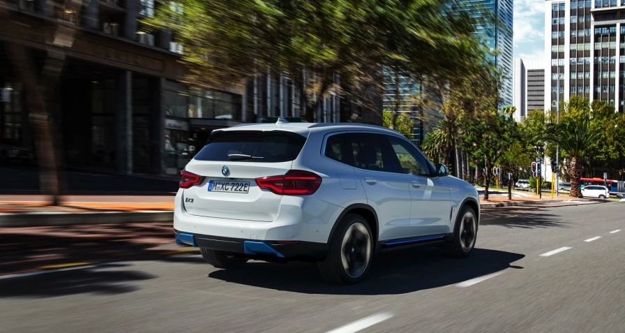 BMW iX3