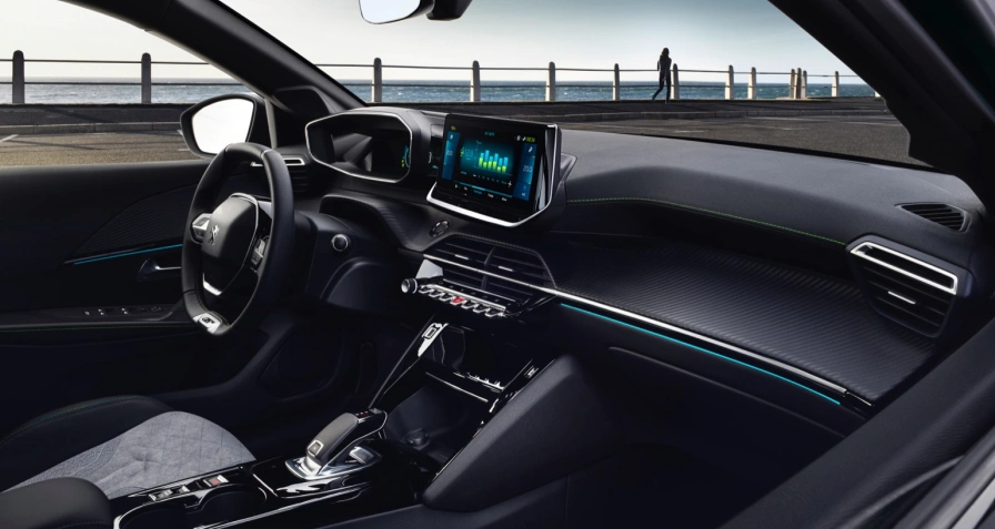 Peugeot e-208