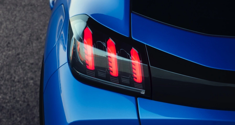 Peugeot e-208