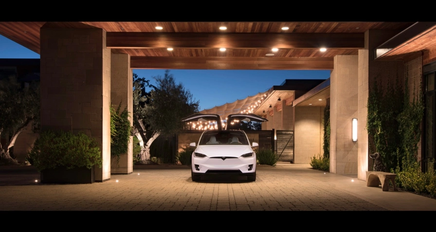Tesla Model X Ludicrous Performance
