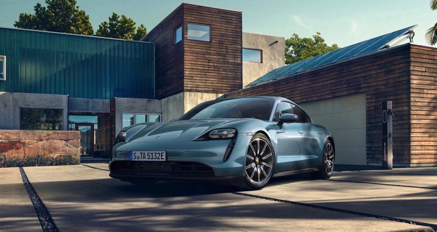 Porsche Taycan 4S