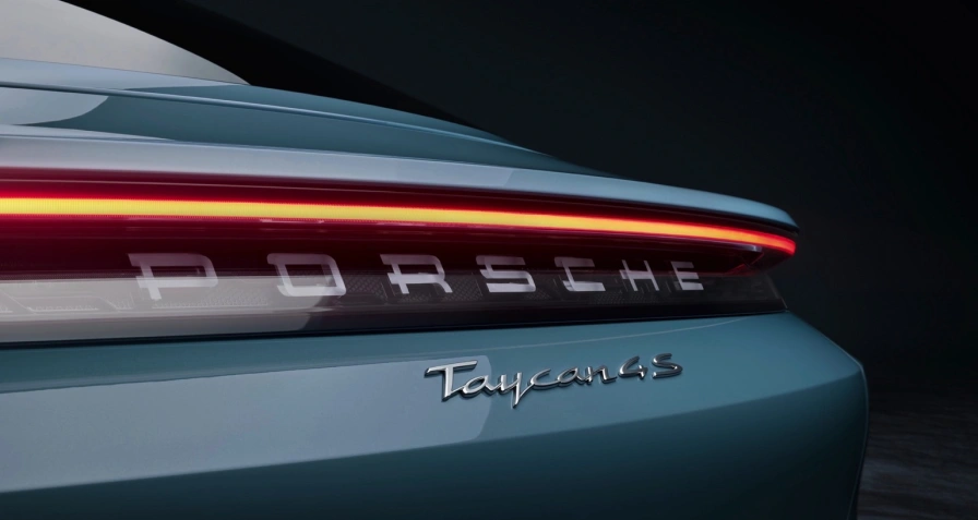 Porsche Taycan 4S