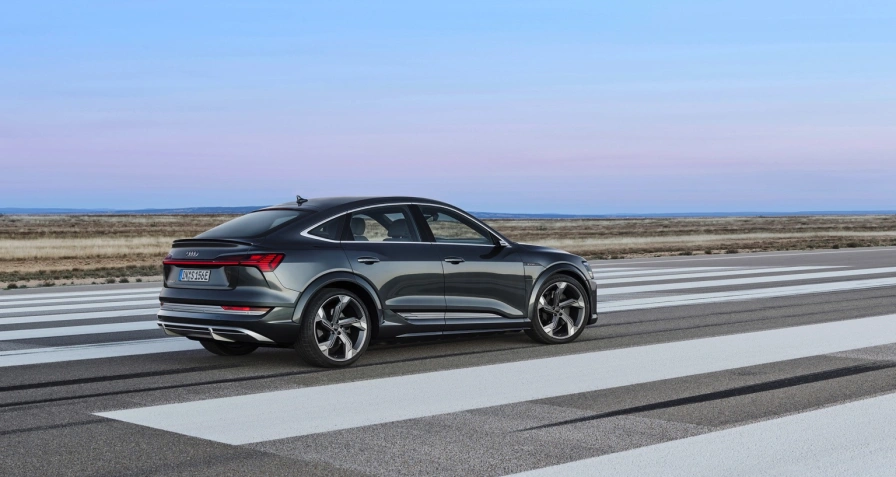 Audi e-tron S Sportback