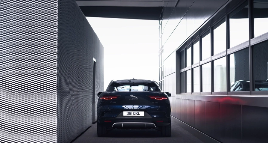 Jaguar I-Pace EV400