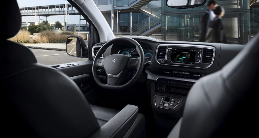 Peugeot e-Traveller Long 50 kWh