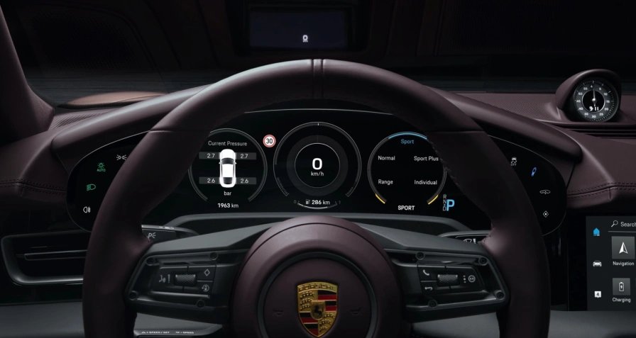 Porsche Taycan Plus