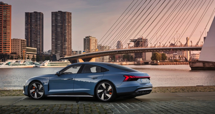 Audi e-tron GT quattro