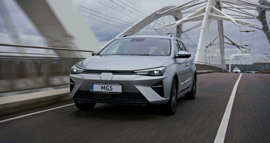 MG MG5 Electric Long Range