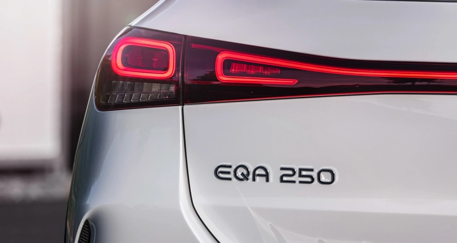 Mercedes-Benz EQA 300 4MATIC
