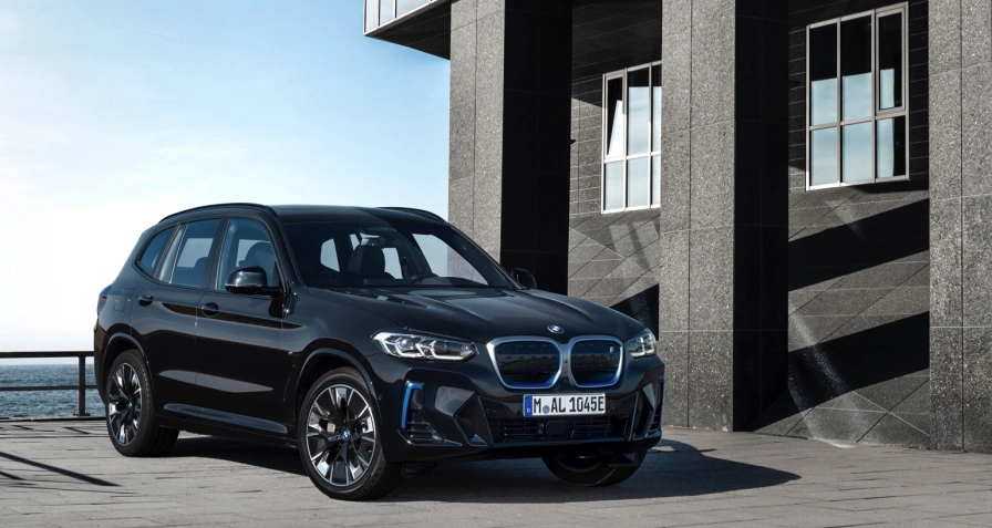 BMW iX3
