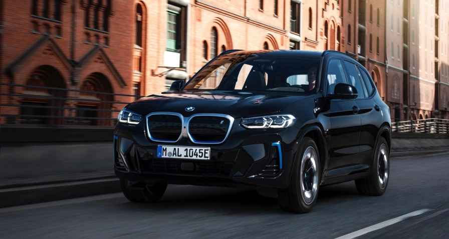 BMW iX3