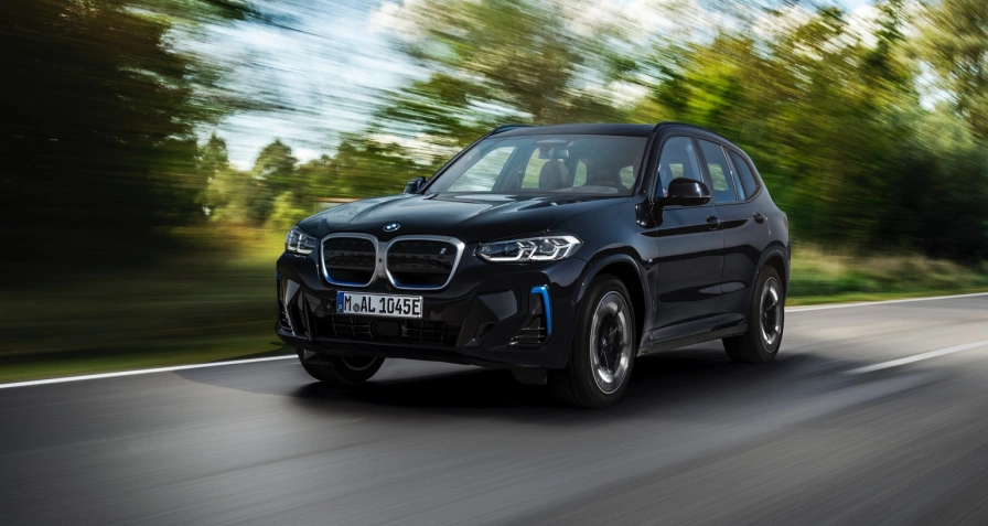 BMW iX3
