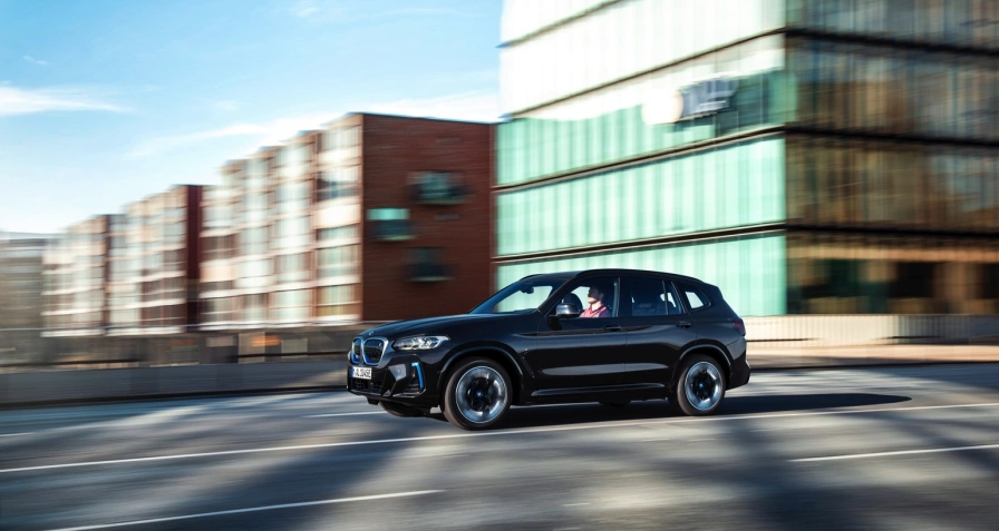 BMW iX3