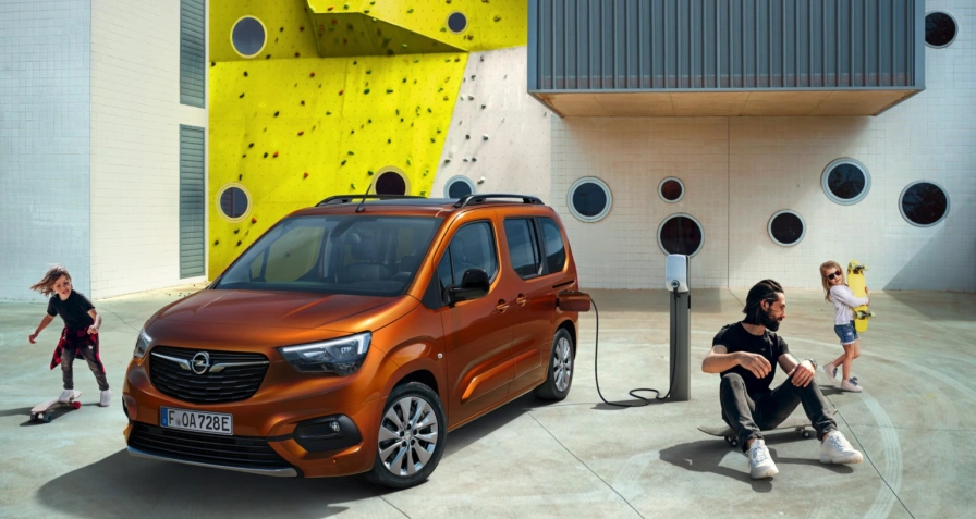 Opel Combo-e Life 50 kWh