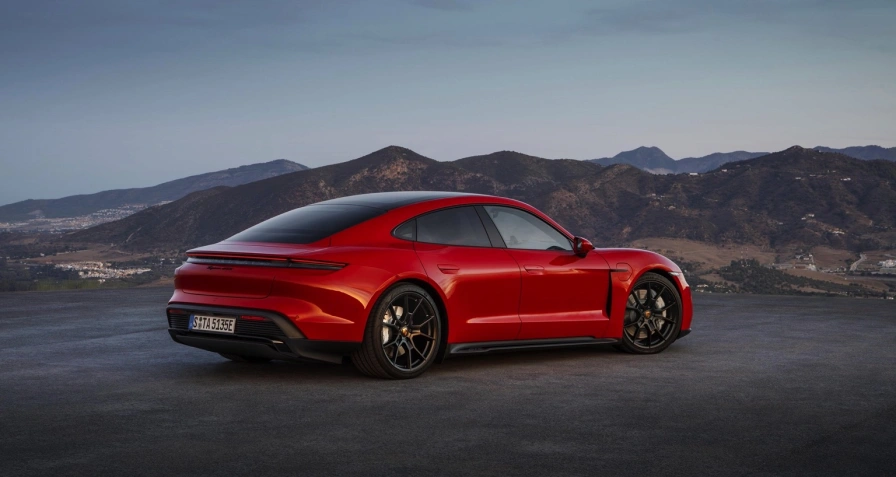 Porsche Taycan GTS
