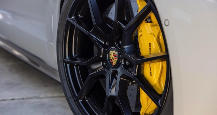 Porsche Taycan GTS