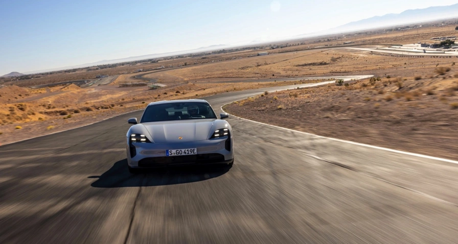 Porsche Taycan GTS