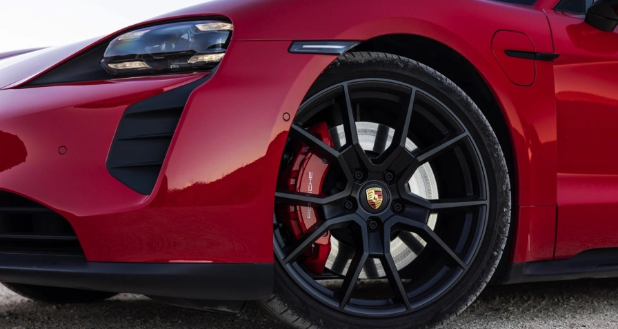 Porsche Taycan GTS Sport Turismo