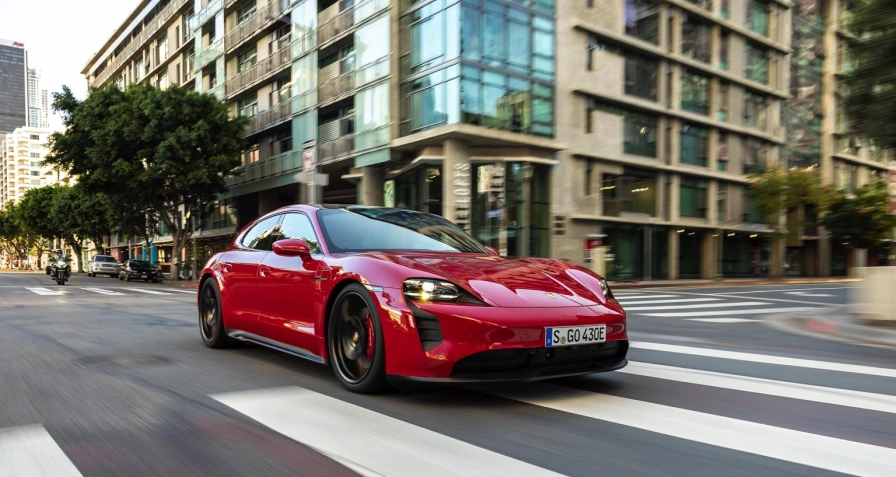 Porsche Taycan GTS Sport Turismo