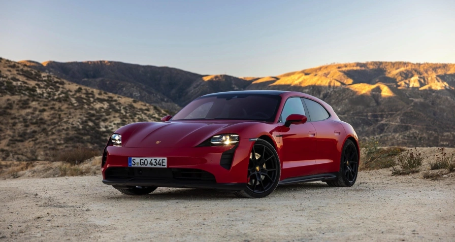 Porsche Taycan GTS Sport Turismo