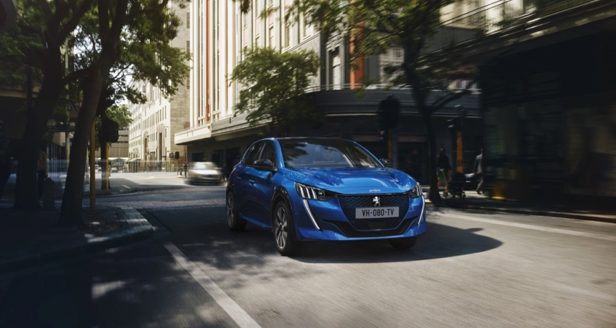 Peugeot e-208