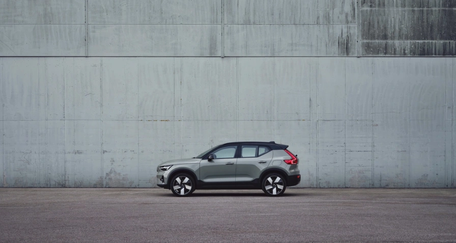Volvo XC40 Recharge Pure Electric (MY23)