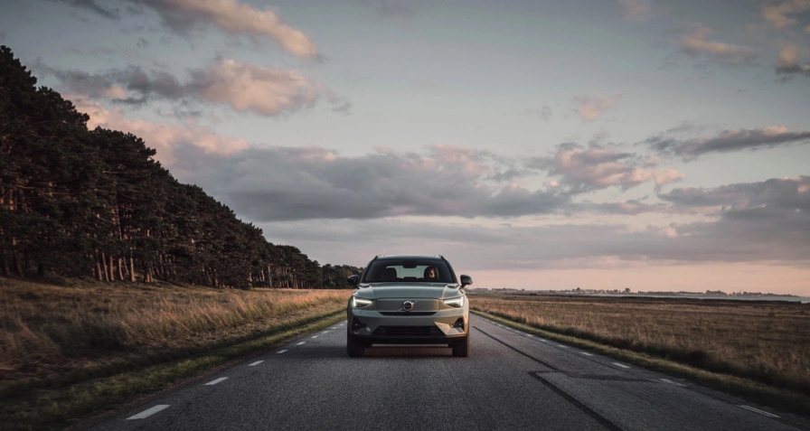 Volvo XC40 Recharge Pure Electric (MY23)