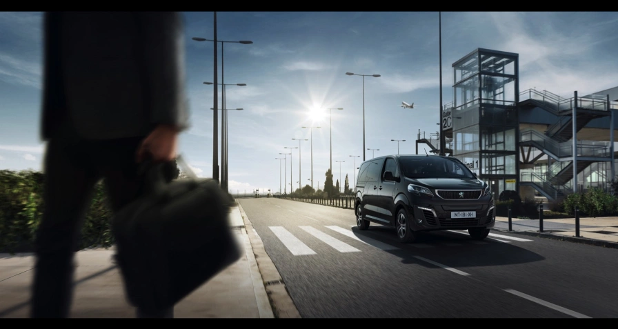 Peugeot e-Expert Combi Standard 50 kWh