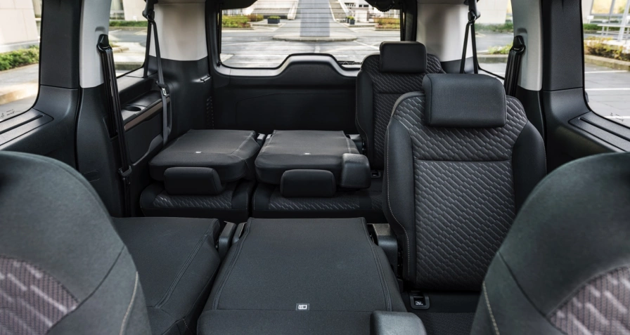 Toyota PROACE Shuttle M 50 kWh