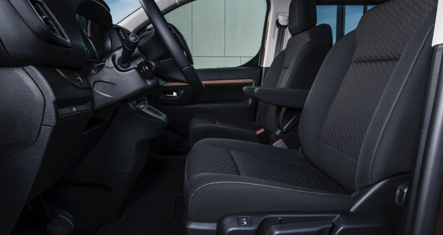Toyota PROACE Shuttle M 75 kWh