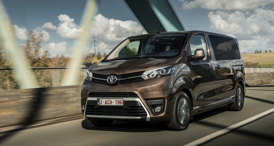 Toyota PROACE Shuttle L 75 kWh