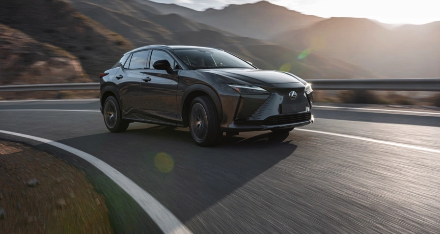 Lexus RZ 450e