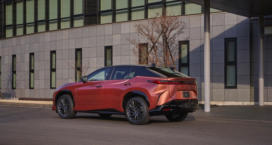 Lexus RZ 450e