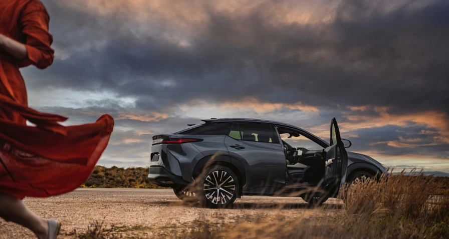 Lexus RZ 450e