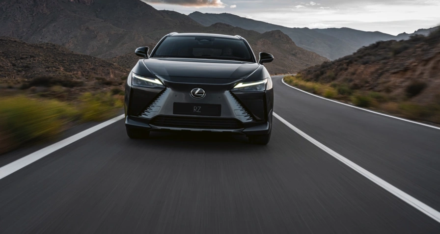 Lexus RZ 450e