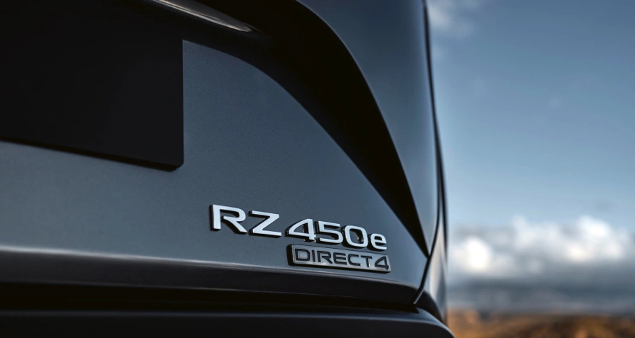 Lexus RZ 450e