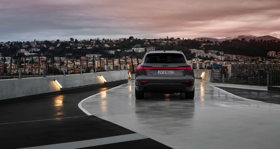 Audi Q8 e-tron 55 quattro