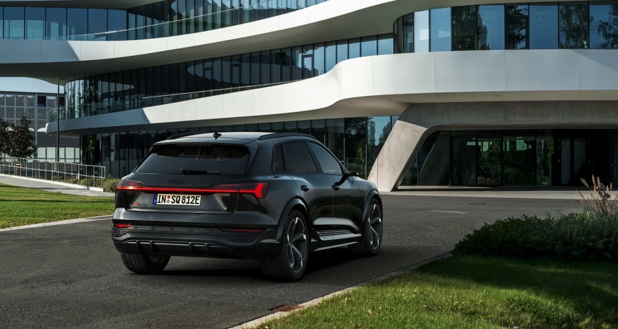 Audi SQ8 e-tron