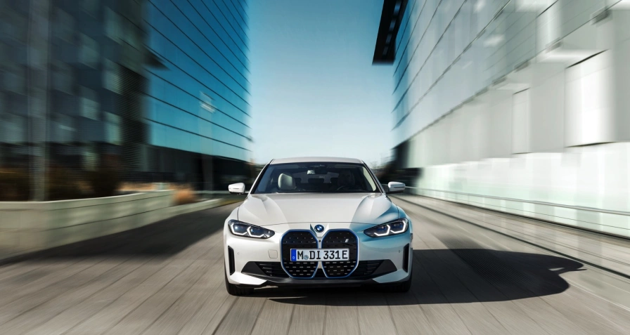 BMW i4 eDrive35