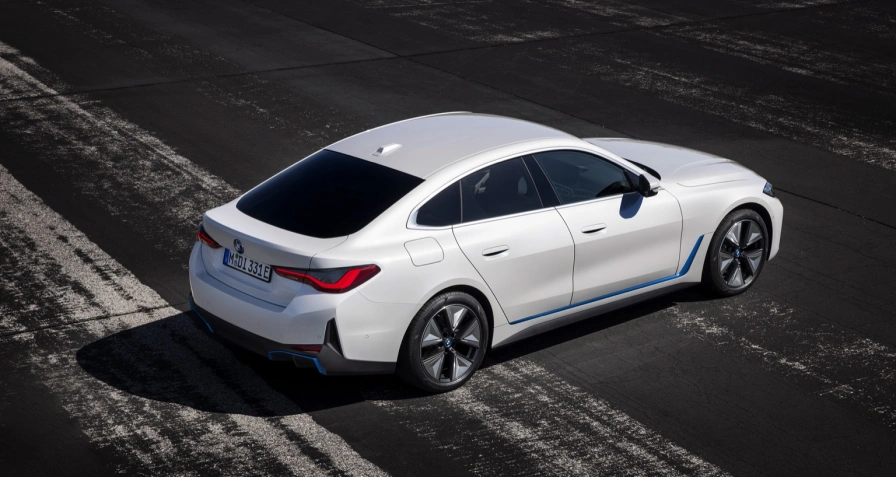 BMW i4 eDrive35