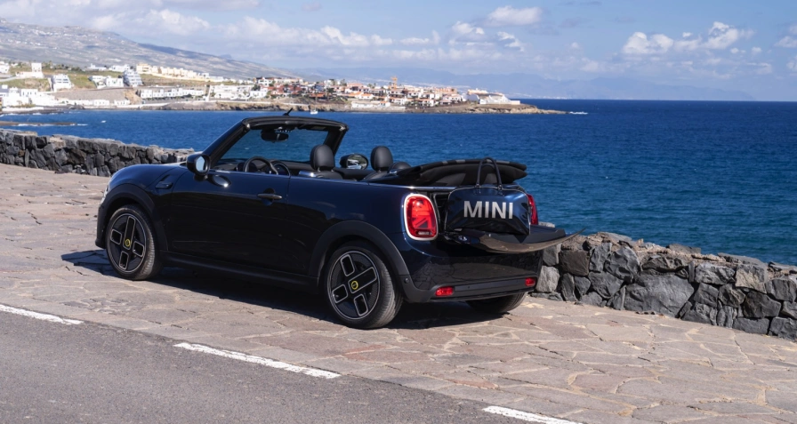 Mini Cooper SE Convertible