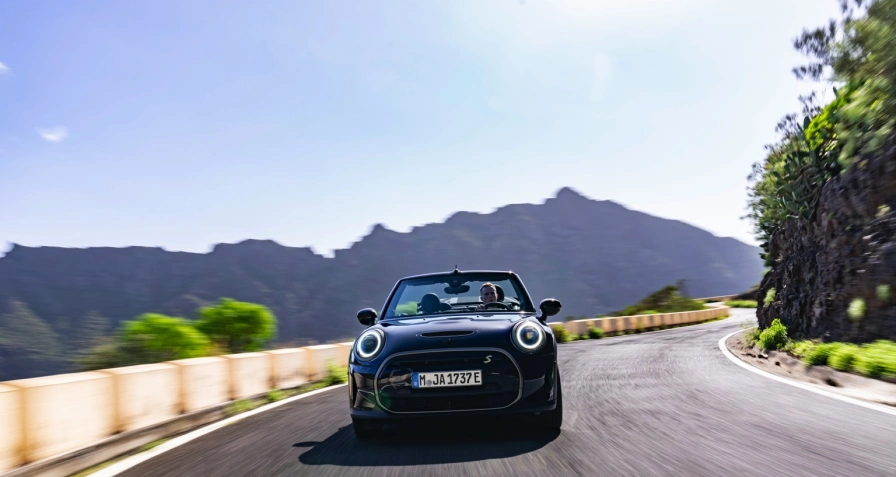 Mini Cooper SE Convertible