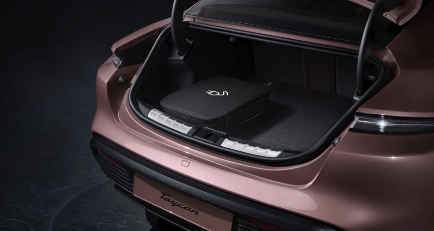Porsche Taycan Plus