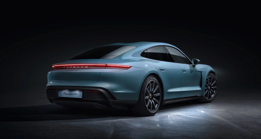 Porsche Taycan 4S